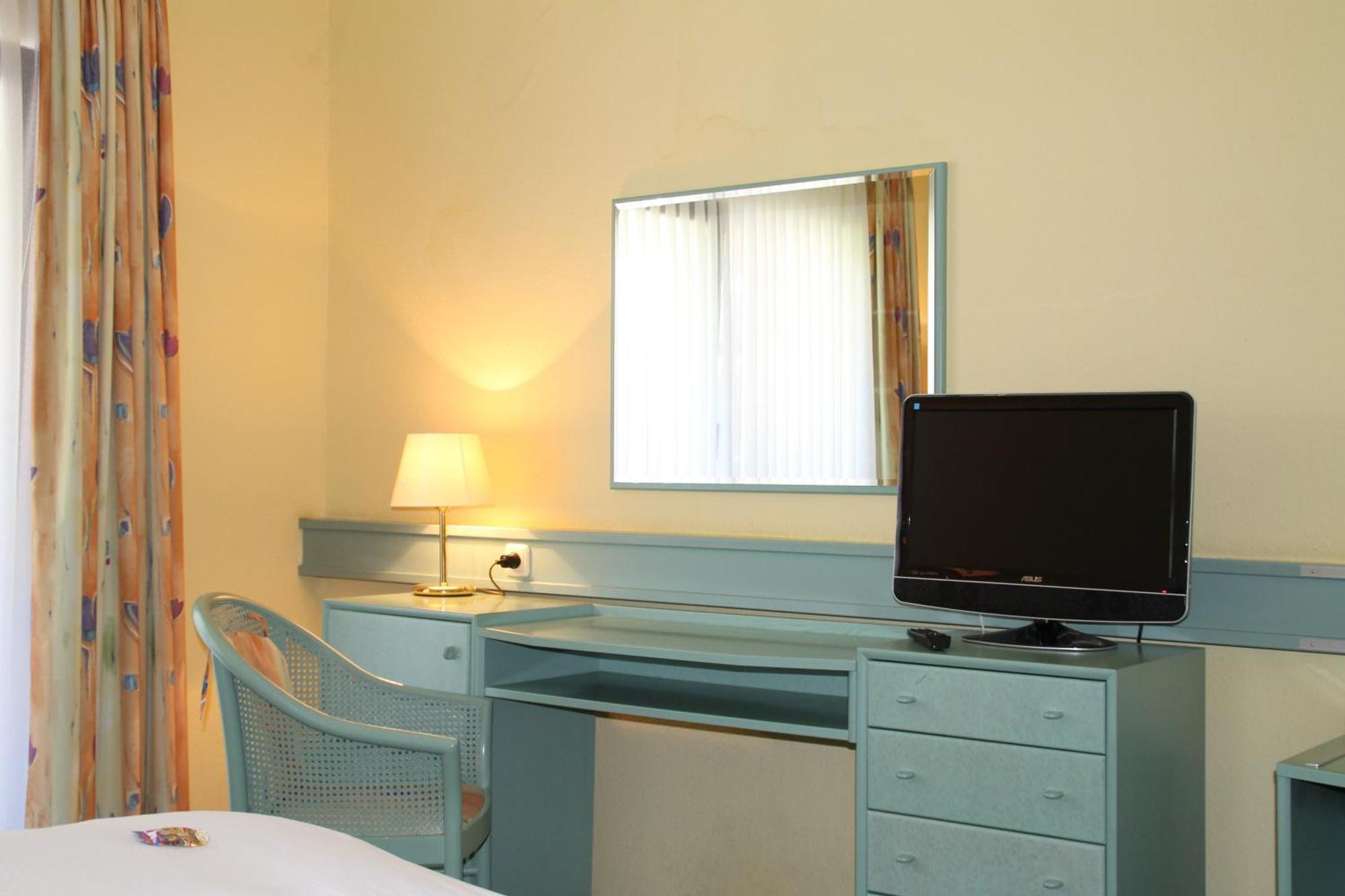 Hotel Forsthaus Berlin Extérieur photo